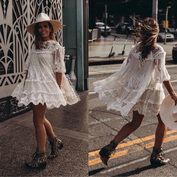 Spell lace mini dress - Picture 3 of 7